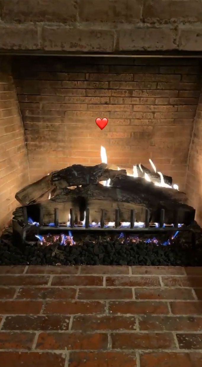 kourtney kardashian takes fireplace photo on valentine's day